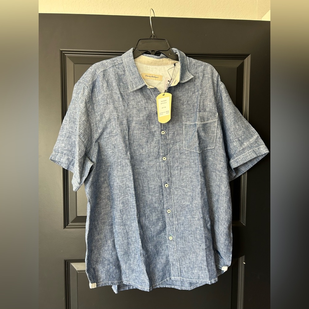 Tommy Bahama Men’s shirt